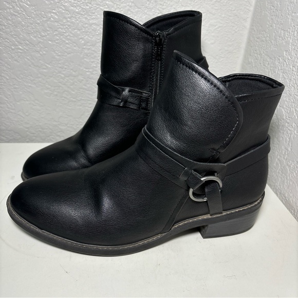 Baretraps Boots Womens 9.5 M Shanley Side Zip Ankle Bootie Black  Leather - Picture 1 of 7